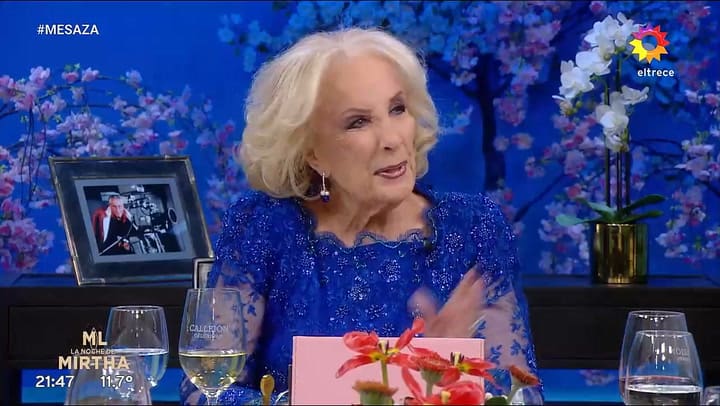 La promesa que Gaston Edul le hizo hace diez anos a su mama y cumplio en la mesa de Mirtha Legrand