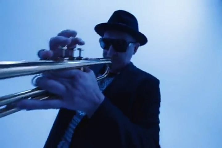 La mosca publicó 'Muchachos, Ahora Nos Volvimos a Ilusionar'