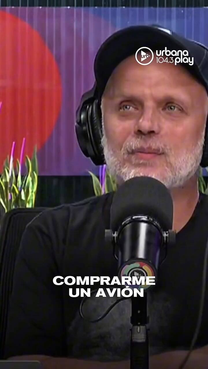 Una mujer llamó porque su papá le regaló un avión sin piloto