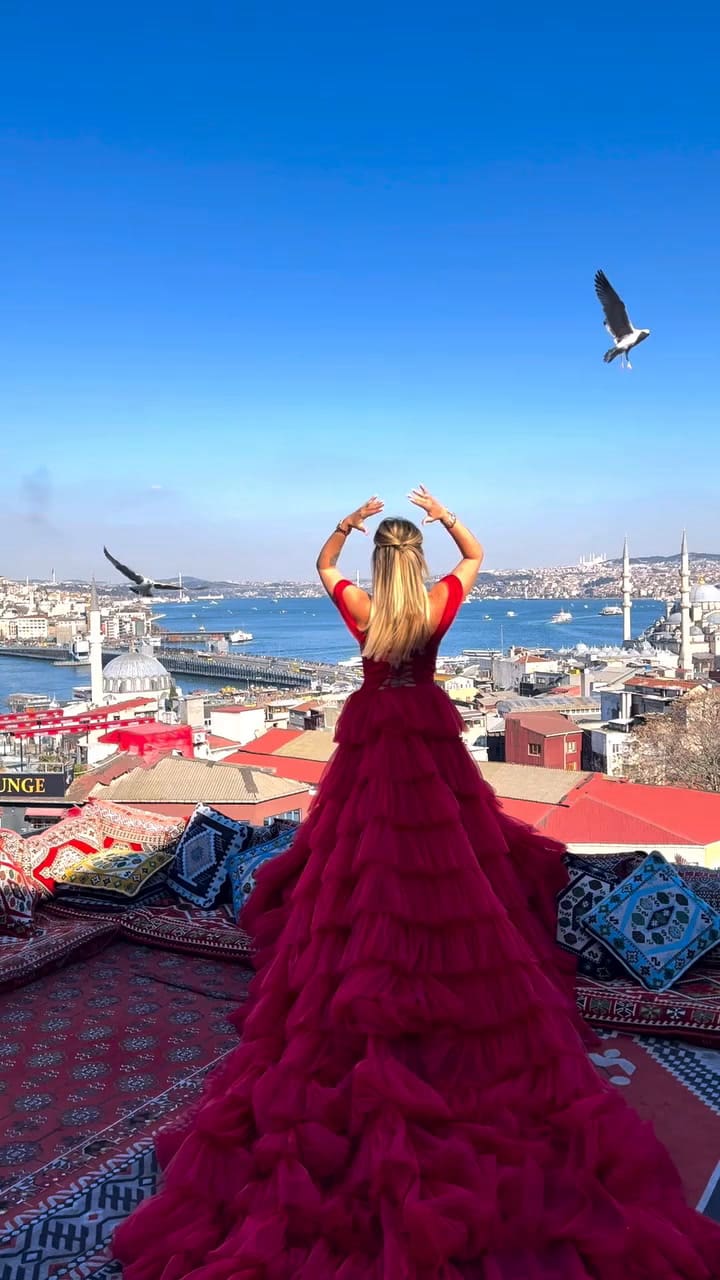 El video cinematográfico de Wanda Nara en Estambul