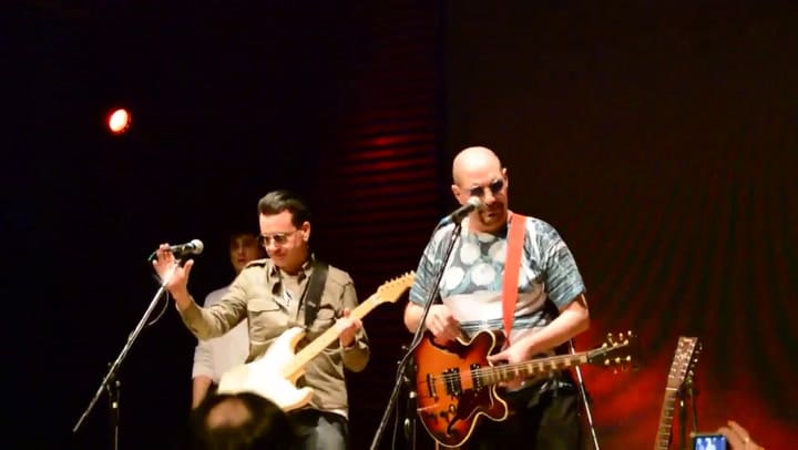 Sueles dejarme solo - Ulises Butron Richard Coleman - Fuente: YouTube