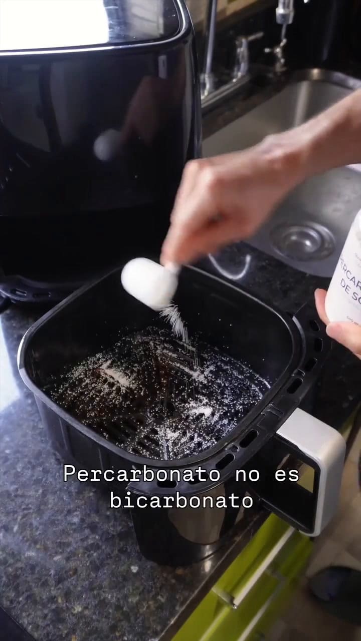 Limpieza fácil en casa: el truco de Diego Fernández para la freidora de aire