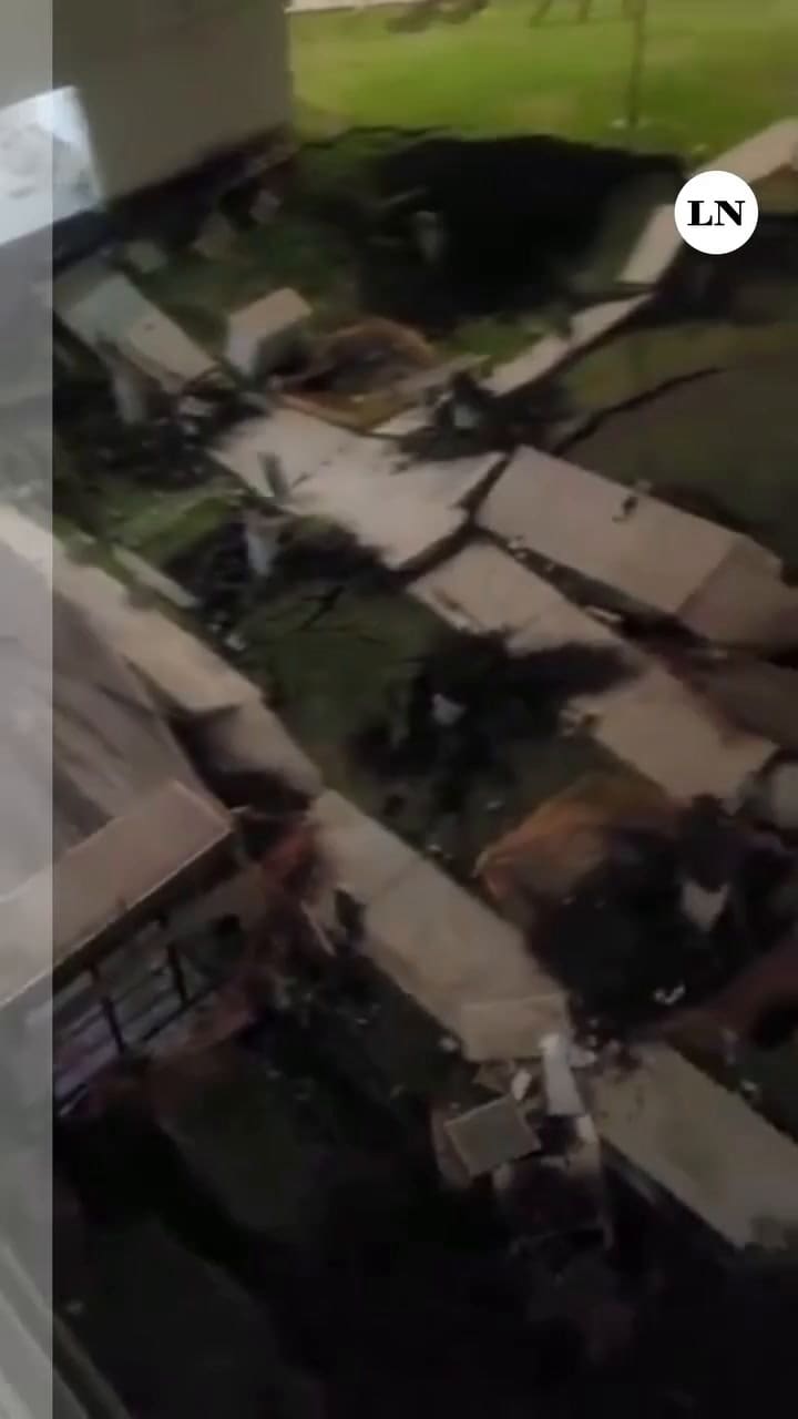 Parque Patricios: se derrumbó el techo del estacionamiento de un complejo de viviendas