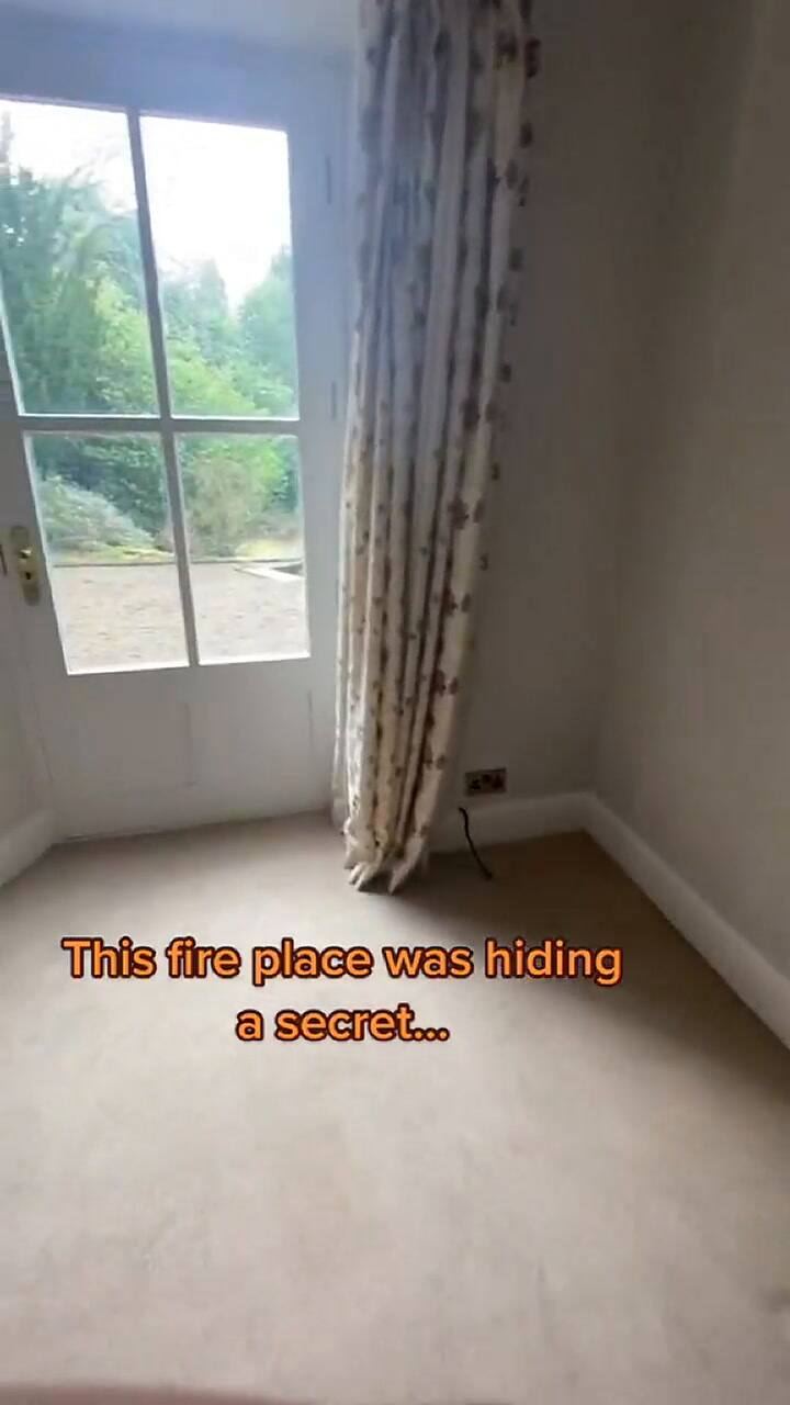 Mostró lo que había detrás de la chimenea que compró y se mostró atónita