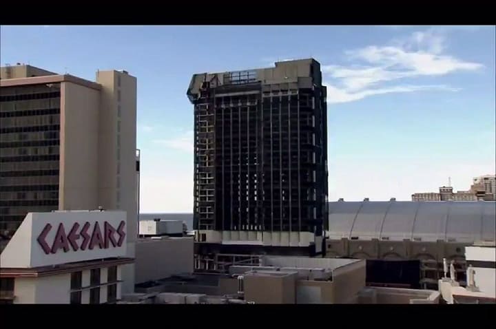 Implosión del Trump Plaza Hotel y Casino en Atlantic City