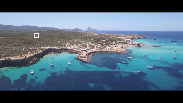 Ibiza, visto desde un drone - Fuente: YouTube