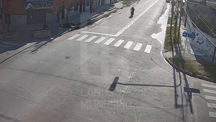 Dos menos detenidos tras una persecución por 30 cuadras