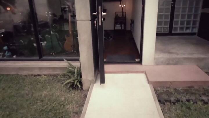 Canción sola' - Vanthra