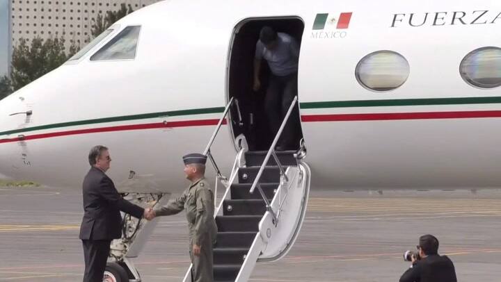 La llegada de Evo Morales a México y el recibimiento del canciller mexicano. Fuente: Youtube