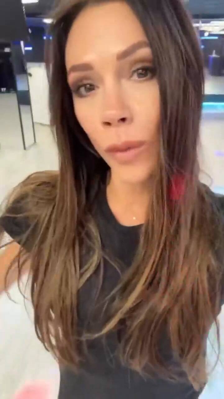 Victoria Beckham y David Beckham compartieron una de sus clases de salsa con sus fans