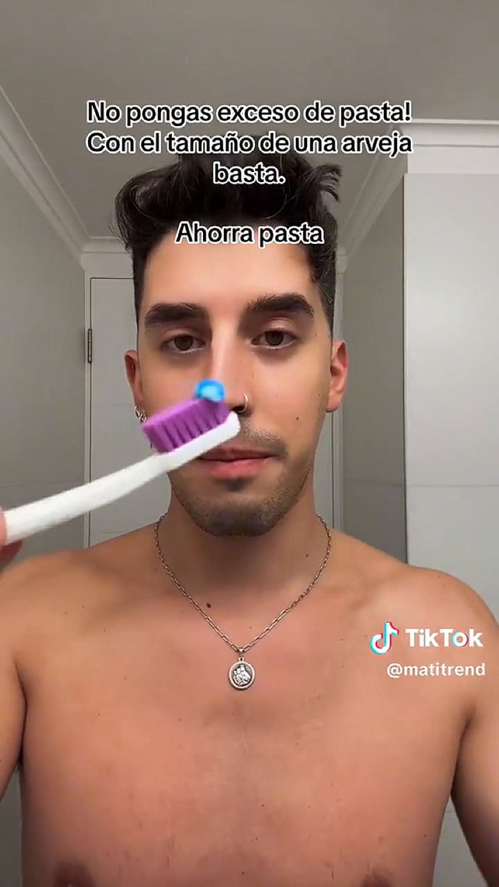 Un dentista detalló los errores más comunes al cepillarse los dientes