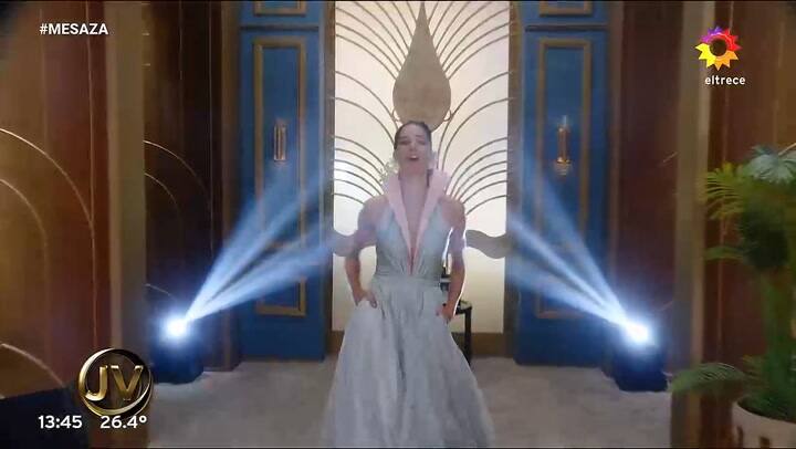 El look de Juana Viale para este domingo 7 de diciembre