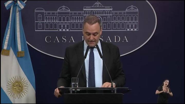 Conferencia de Manuel Adorni, frase 1