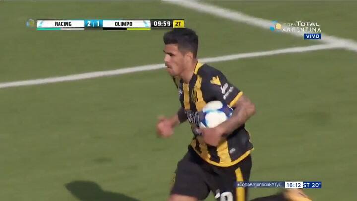 Tellechea a los 55 de penal acortó la diferencia