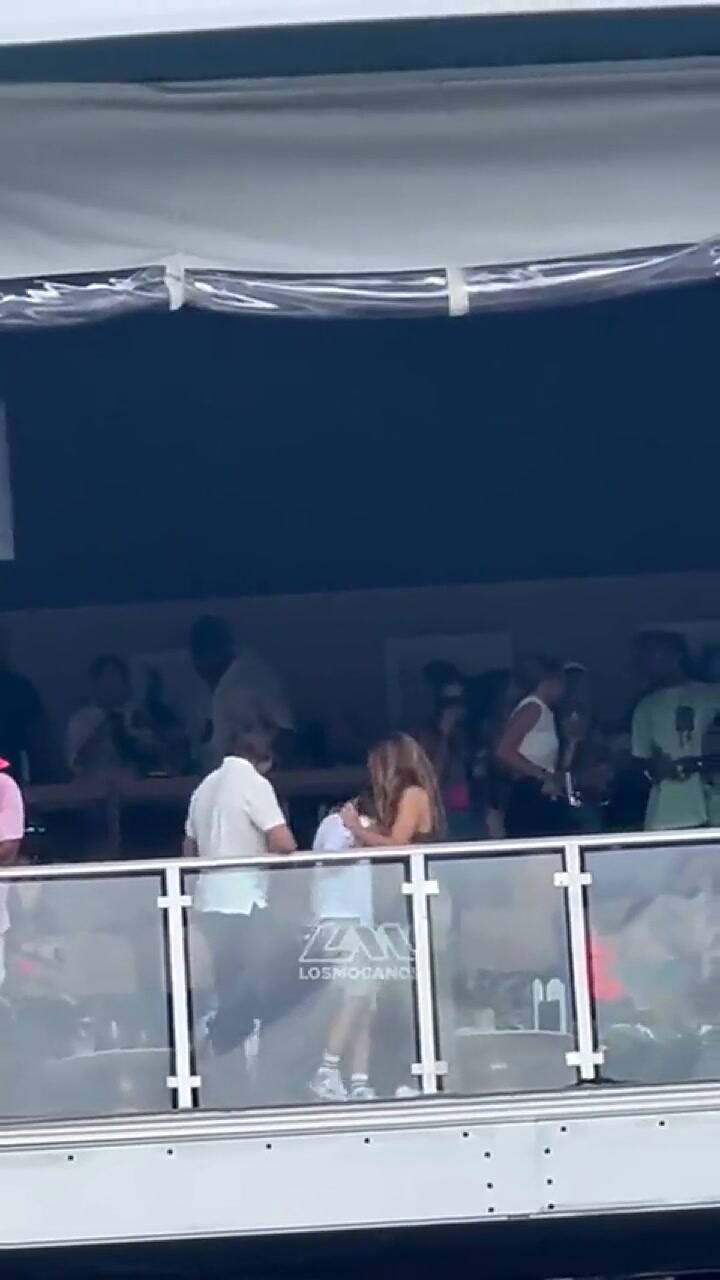 Así fue el encuentro entre Shakira y Tom Cruise