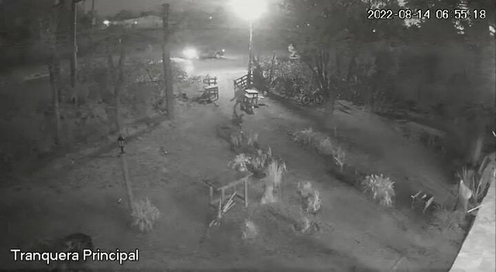 Un agente penitenciario bonaerense entró a un bar a puro “escopetazo” 1