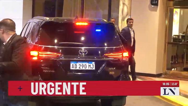 Así fue la llegada de Javier Milei al búnker de La Libertad Avanza