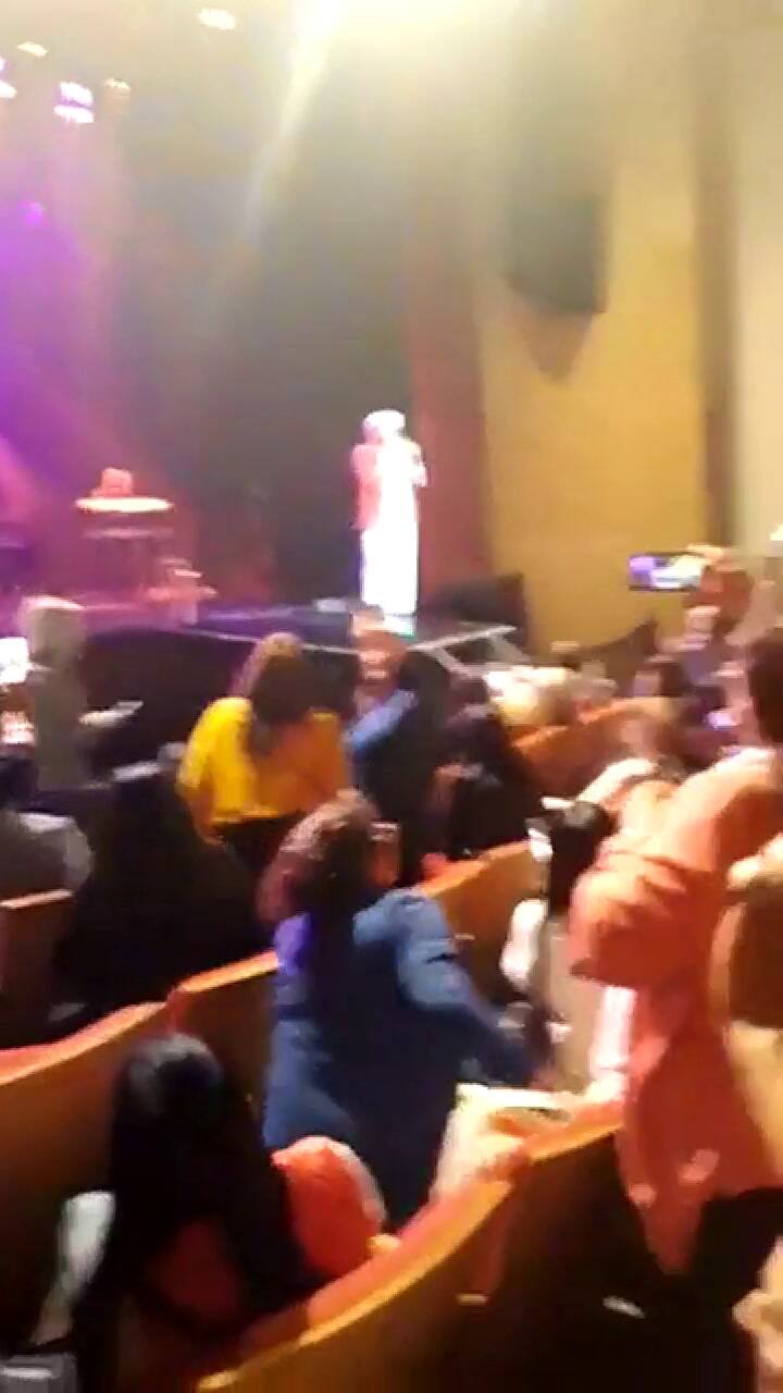 La caída de Sergio Denis captada por el público