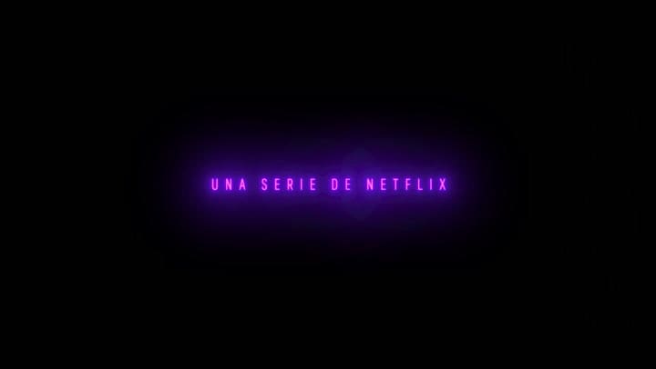 La serie de Netflix protagonizada por un argentino que arrasa entre los s