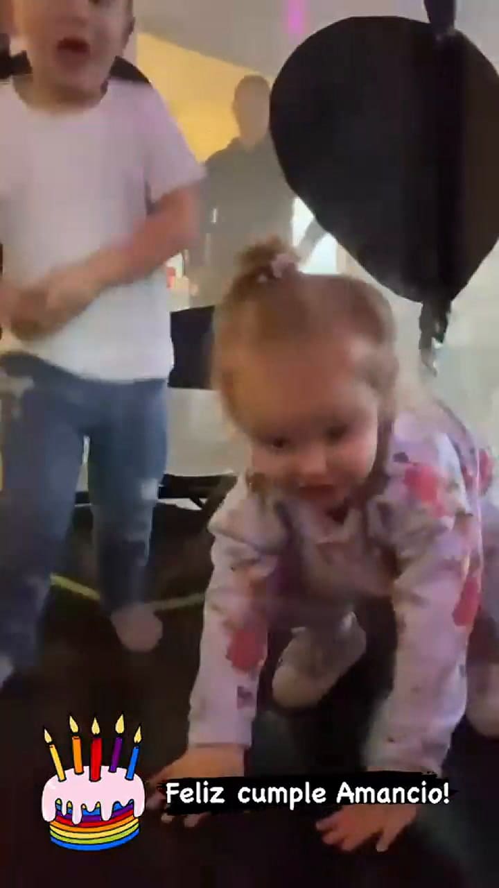 Pampita grabó el divertido momento entre Anita y Amancio (IG @pampitaoficial)