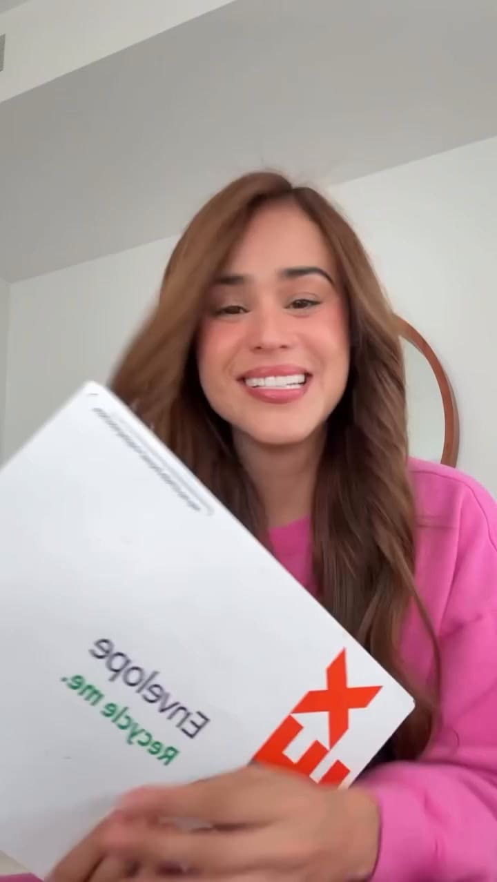 Yanet García, conocida como "la chica del clima" en México, expresó su emoción al recibir la green card en Estados Unidos