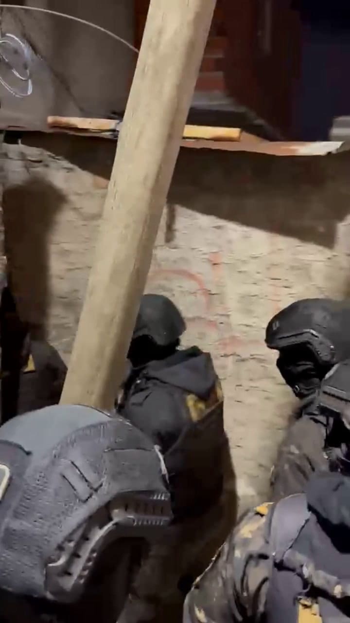 Allanamiento en Fuerte Apache para atrapar a un capo narco
