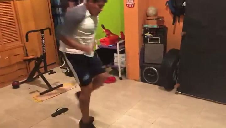 El entrenamiento de Darío Carpintero en su casa