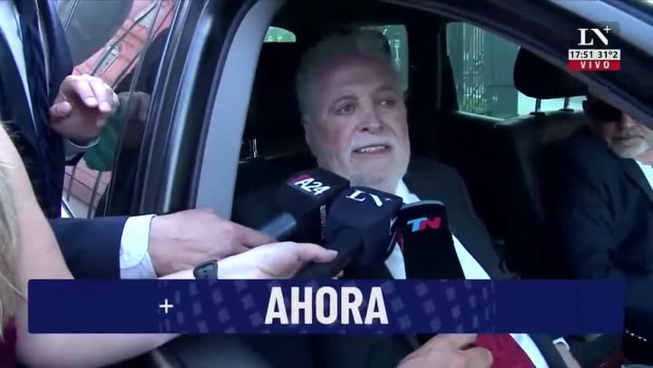 Ginés González García dijo que no hubo vacunatorio VIP