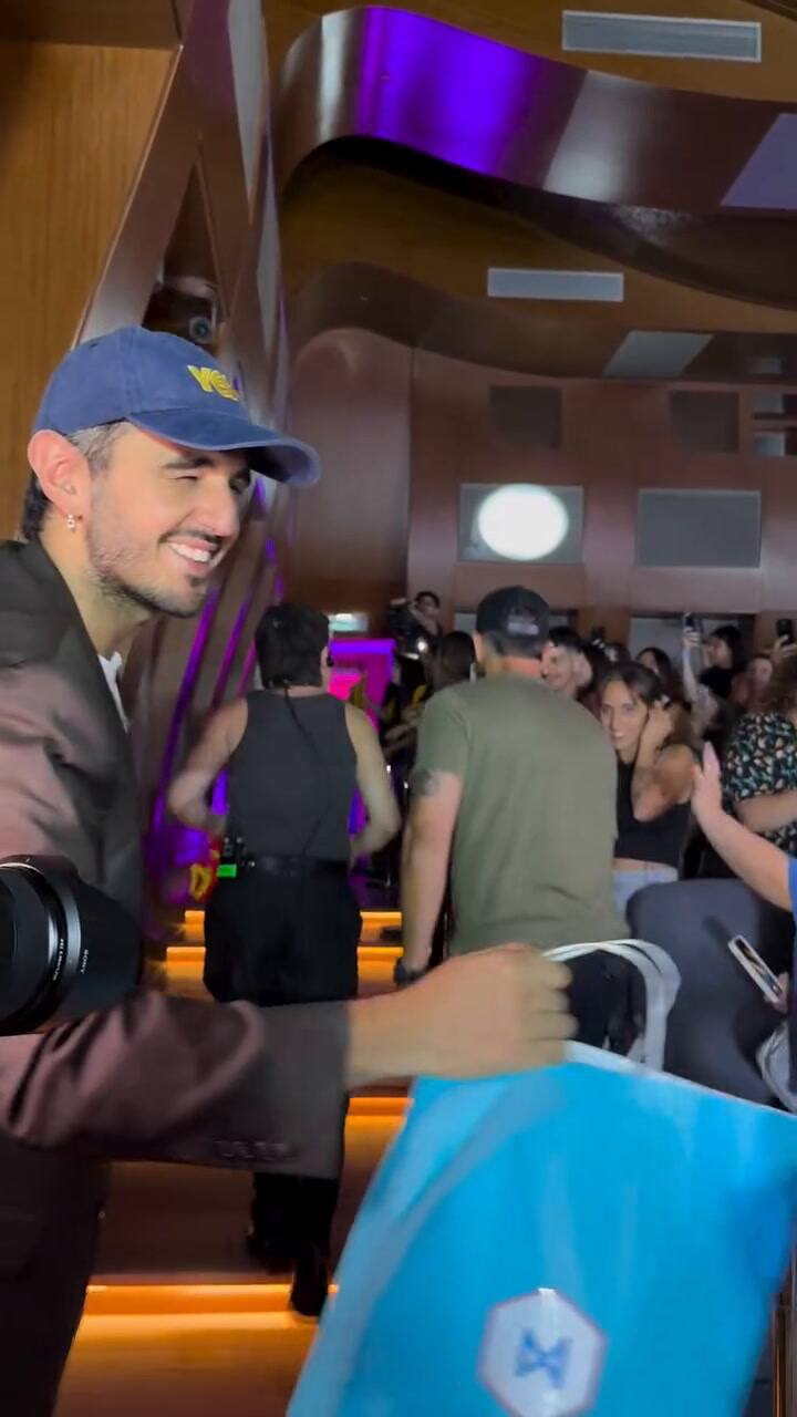 Los saludos de los fanáticos a la banda Morat