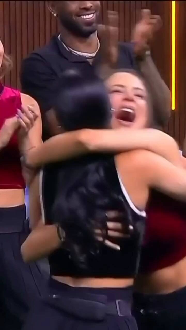 Cristina Finalmente Conoce La Suite De Líder #Lacasadelosfamosos #Lcdlf4