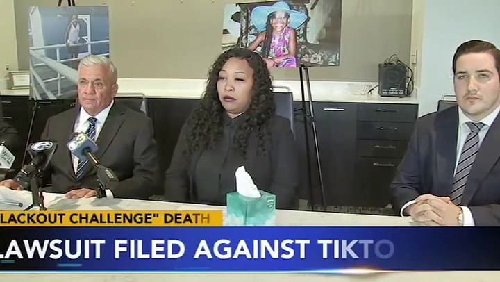 En EE.UU.: tenía 10 años, hizo un desafío viral y murió; ahora la madre demanda a TikTok