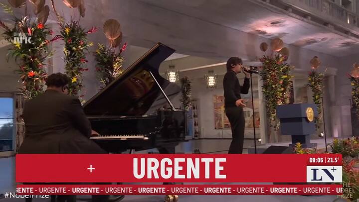 Danny Ocean canto en la ceremonia