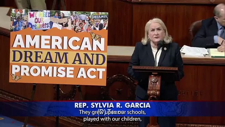American Dream Promise Act es la ley que busca otorgar la ciudadanía a los dreamers
