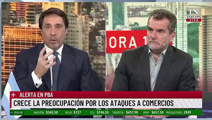 Eduardo Feinmann utilizó la inteligencia artificial en vivo para pedirle una definición de la palabra saqueo