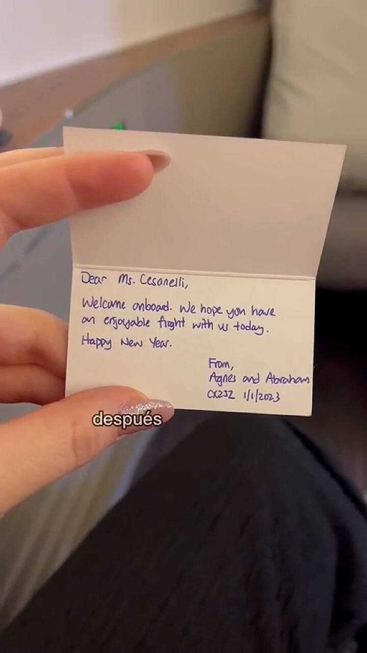 La tiktoker reveló cómo es viajar en primera clase