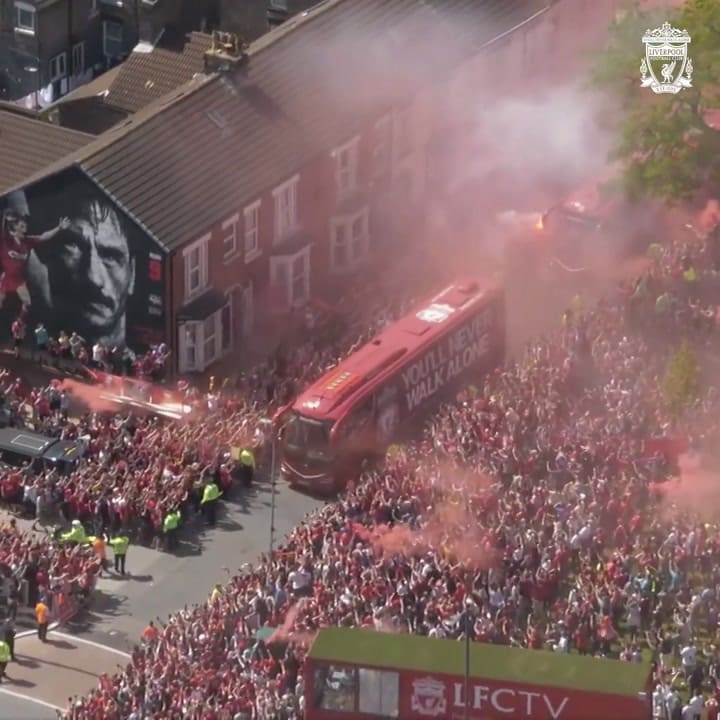 Los hinchas del Liverpool despidieron a Jürgen Klopp