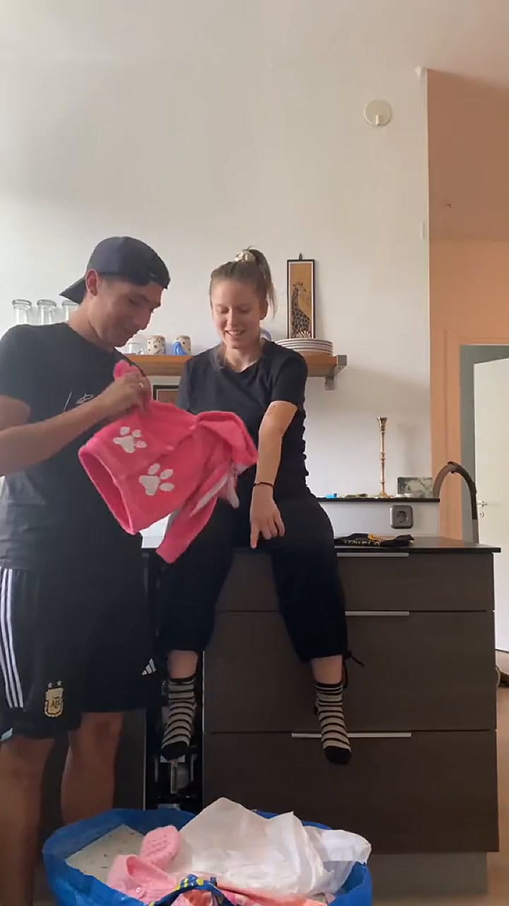 El regalo especial a la tiktoker sueca de parte de sus suegros argentinos