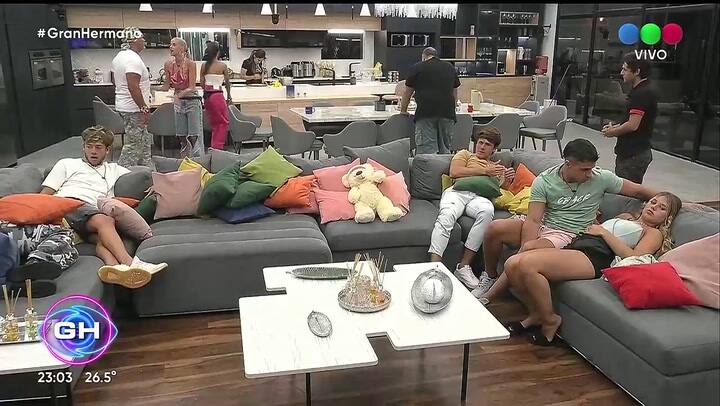 Santiago del Moro sobre Pestañela