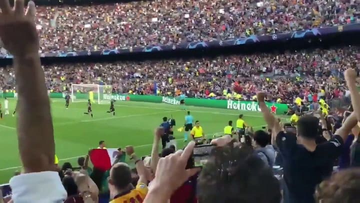 El gol de Messi de tiro libre, visto desde la tribuna - Fuente: Twitter @DeSickboy