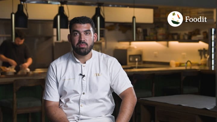 Adelanto: Guido Casalinuovo cocina un mezze con pan casero, kebabs, berenjenas ahumadas y buñuelos especiados