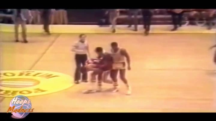 Kermit Washington vs. Rudy Tomjanovich - Fuente: YouTube