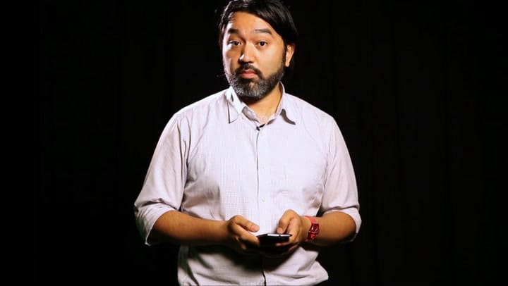 Antes de viajar al exterior, un ajuste útil en el celular para evitar gastos no deseados