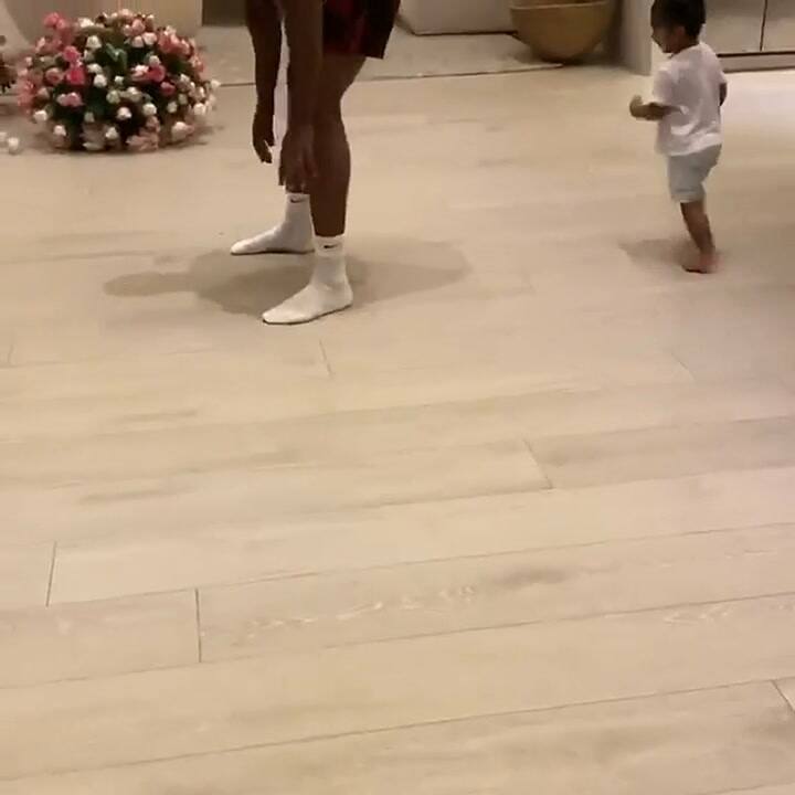 Tristan Thompson, ex pareja de Kloé Kardashian, junto a su hija True - Fuente: Instagram