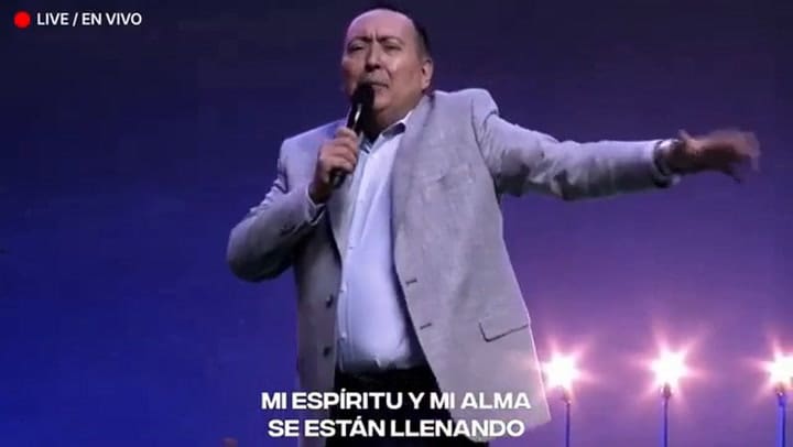 El pastor Jorge Ledesma, en pleno éxtasis en Chaco