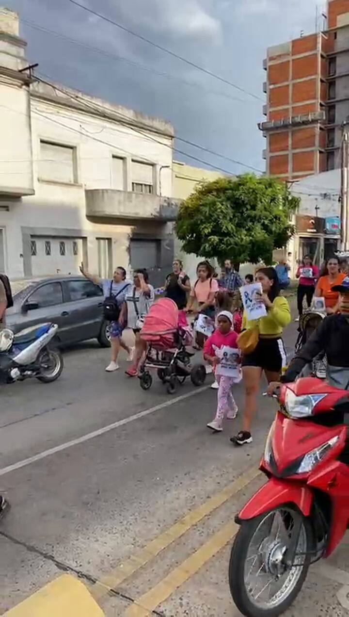 Movilización por Kim en La Plata