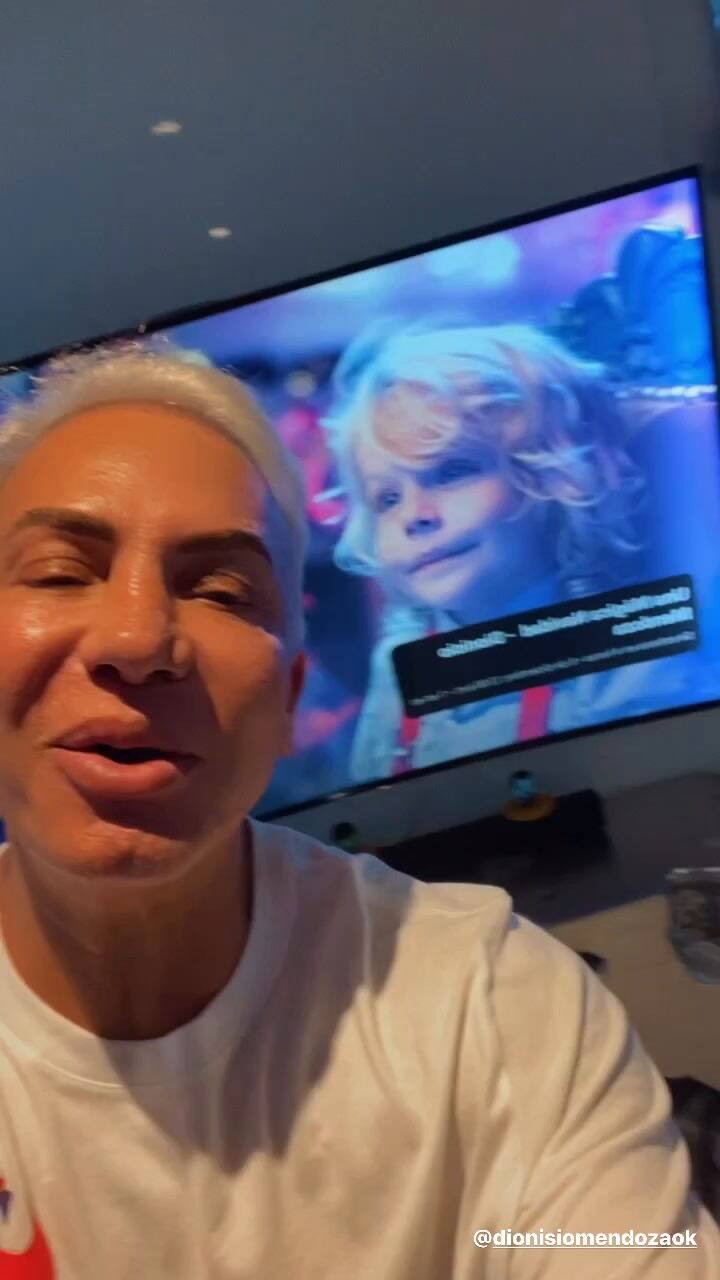 El hijo de Falvio Mendoza cantó un tema navideño y causó furor en redes