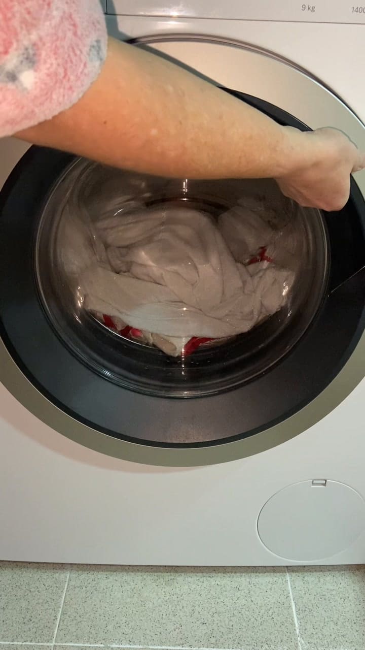 El truco definitivo para eliminar las pelusas de la ropa