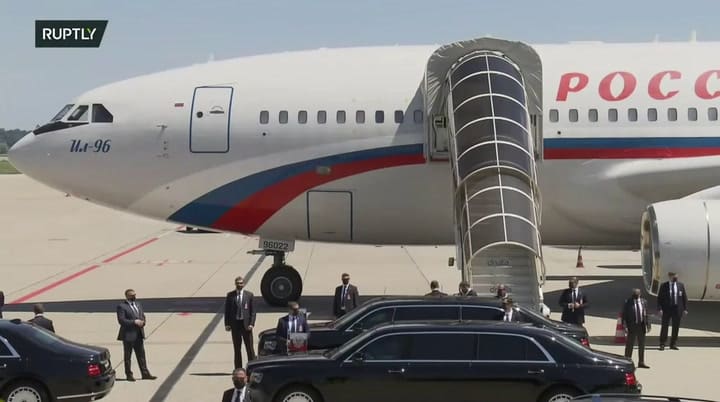 Llega Putin a Ginebra