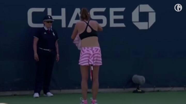 La francesa Alizé Cornet fue advertida por quitarse la remera en un partido - Fuente: The Guardian