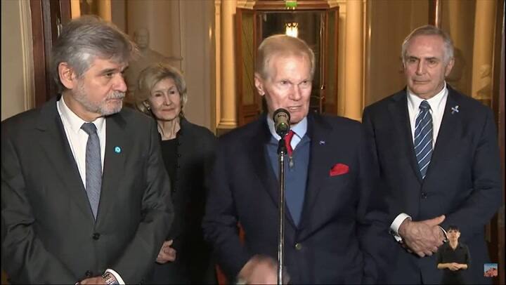 Alberto Fernández y los extraterrestres